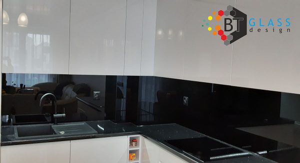 Lacobel czarny 600x327