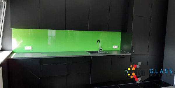 Lacobel zielony 600x302
